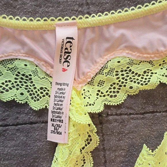 🍑Victorias Secret Tease Thong🍑 - Picture 2 of 5